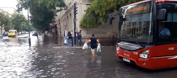 Ливень в Баку - Sputnik Армения