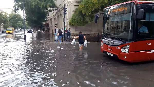 Ливень в Баку