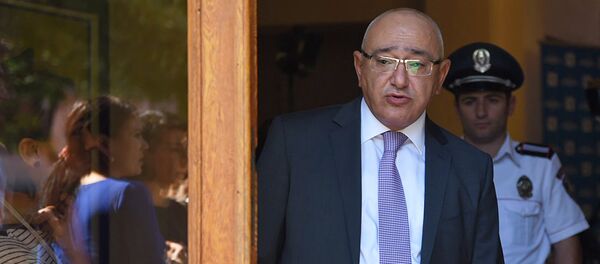 Председатель ЦИК Армении Тигран Мукучян в день выборов совета старейшин Еревана (23 сентября 2018). Еревaн - Sputnik Արմենիա