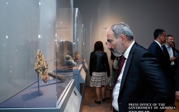 ՀՀ վարչապետ Նիկոլ Փաշինյանն այցելել է Նյու Յորքի հանրահայտ Մետրոպոլիտեն թանգարանում բացված «Արմենիա» ցուցահանդես - Sputnik Արմենիա