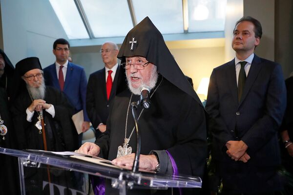 Люди пели и кричали: Армения на страницах New York Times - Sputnik Армения