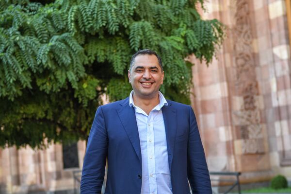 Почетный консул Армении в Андорре Ара Багдасарян - Sputnik Армения