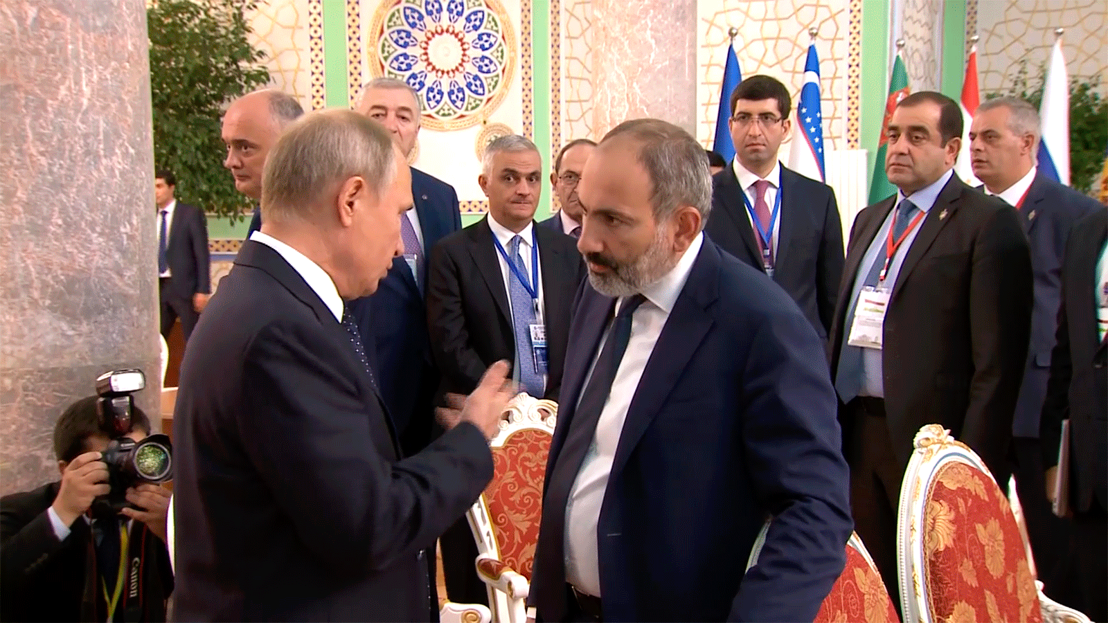 Никол Пашинян и Владимир Путин в Душанбе - Sputnik Армения