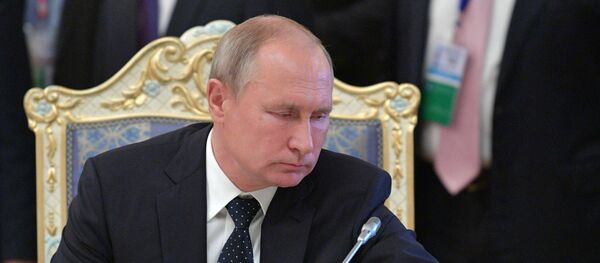 Президент РФ Владимир Путин - Sputnik Армения