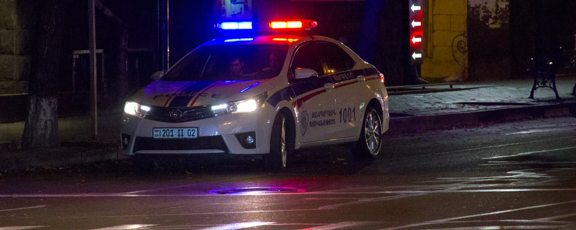 Автомобиль дорожной полиции Армении - Sputnik Армения, 1920, 03.03.2021