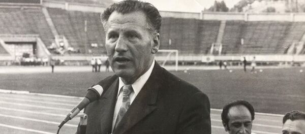 Председатель федерации футбола Армянской ССР Сурен Захарьян - Sputnik Армения