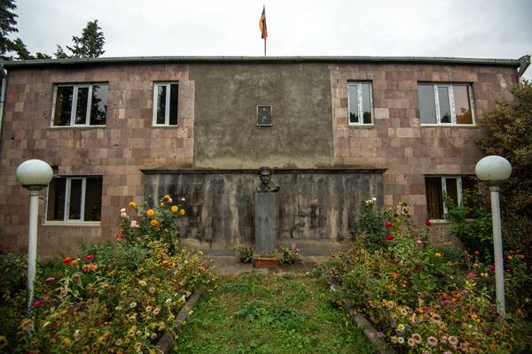 Здание сельской администрации Коти, Тавуш - Sputnik Армения