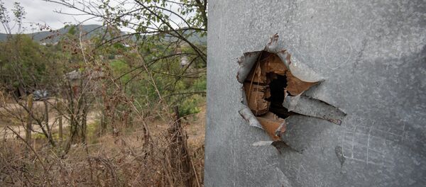 Обстрелянный дом в селе Коти, Тавуш - Sputnik Արմենիա