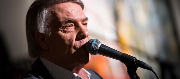 Сальваторе Адамо во время презентации своего нового альбома (14 февраля 2018). Брюссель Сальваторе Адамо во время презентации своего нового альбома (14 февраля 2018). Брюссель - Sputnik Արմենիա