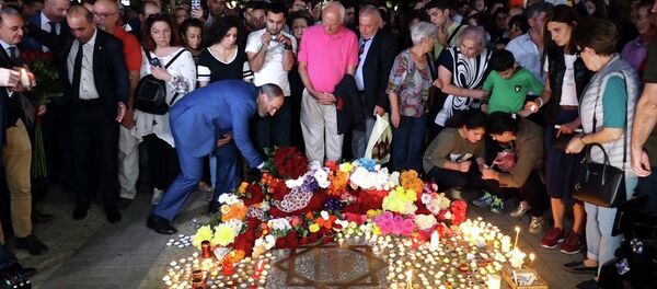 ՀՀ վարչապետ Նիկոլ Փաշինյանը ծաղիկներ է խոնարհել Շառլ Ազնավուրի աստղի մոտ ՀՀ վարչապետ Նիկոլ Փաշինյանը ծաղիկներ է խոնարհել Շառլ Ազնավուրի աստղի մոտ - Sputnik Արմենիա