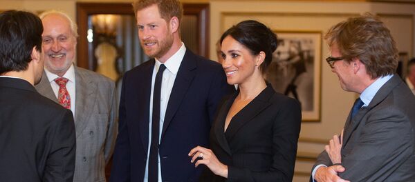 Принц Гарри и Меган на гала-представлении мюзикла Гамильтон в театре Виктория Палас (29 августа 2018). Лондон - Sputnik Армения