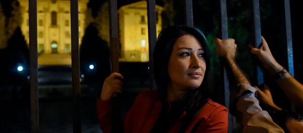 Граждане на проспекте Баграмяна, перед зданием Парламента Армении (2 октября 2018). Еревaн Граждане на проспекте Баграмяна, перед зданием Парламента Армении (2 октября 2018). Еревaн - Sputnik Армения