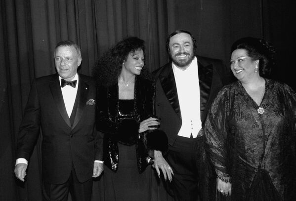 Фрэнк Синатра, Дайана Росс, Лучано Паваротти и Монтсеррат Кабалье, 1984 - Sputnik Армения
