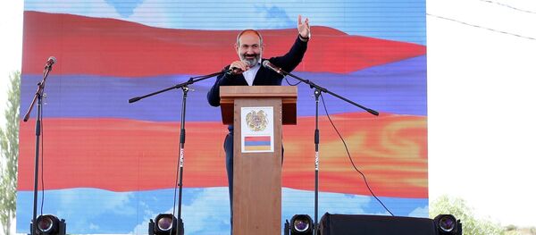 Премьер-министр Никол Пашинян принял участие в мероприятиях, посвященных 10-летию Возрождения Агарака - Sputnik Армения
