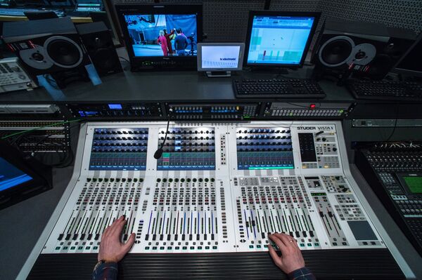 Телевизионный павильон телеканала - Sputnik Армения