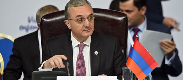 Министр иностранных дел Армении Зограб Мнацаканян на саммите Франкофонии (8 октября 2018). Еревaн Министр иностранных дел Армении Зограб Мнацаканян на саммите Франкофонии (8 октября 2018). Еревaн - Sputnik Արմենիա