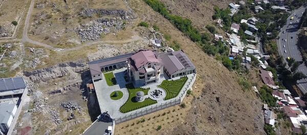 Дом Сурика Хачатряна на монументе - Sputnik Արմենիա