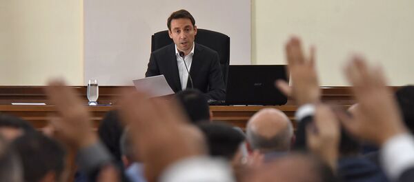 Айк Марутян на заседаниии старейшин (10 октября 2018). Еревaн Айк Марутян на заседаниии старейшин (10 октября 2018). Еревaн - Sputnik Արմենիա