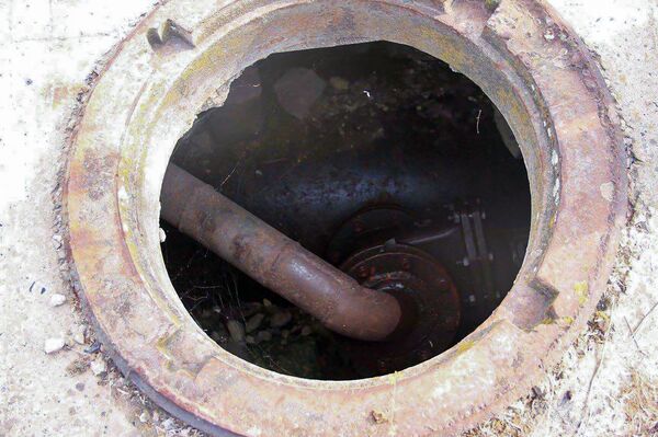 Расхитители воды в Армении, или Как потребители поливают чужой бизнес Расхитители воды в Армении, или Как потребители поливают чужой бизнес - Sputnik Армения