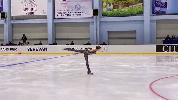 Александра Трусова на юниорской серии Гран-при по фигурному катанию в Ереване Александра Трусова на юниорской серии Гран-при по фигурному катанию в Ереване - Sputnik Армения
