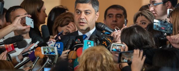 Глава СНБ Артур Ванецян встретился с журналистами после заседания Парламента Армении (16 октября 2018). Еревaн - Sputnik Армения