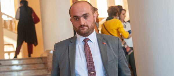 Губернатор Арагацотна Давид Геворкян после заседания Правительства Армении (16 октября 2018). Еревaн Губернатор Арагацотна Давид Геворкян после заседания Правительства Армении (16 октября 2018). Еревaн - Sputnik Армения