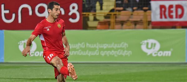 Футбольный матч Лиги Наций УЕФА между сборными Армении и Македонии (16 октября 2018). Еревaн Футбольный матч Лиги Наций УЕФА между сборными Армении и Македонии (16 октября 2018). Еревaн - Sputnik Արմենիա