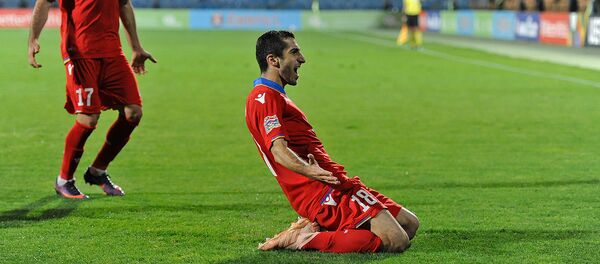 Футбольный матч Лиги Наций УЕФА между сборными Армении и Македонии (16 октября 2018). Еревaн Футбольный матч Лиги Наций УЕФА между сборными Армении и Македонии (16 октября 2018). Еревaн - Sputnik Արմենիա