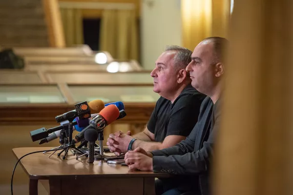 Драма вокруг русского драмтеатра в Армении, или Как появился неприятный осадочек Драма вокруг русского драмтеатра в Армении, или Как появился неприятный осадочек - Sputnik Армения