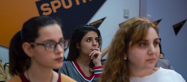 Мастер-класс с участием руководителей пресс-центров Армении в мультимедийном пресс-центре Sputnik Армения в рамках нового модуля образовательной программы SputnikPro (18 октября 2018). Еревaн - Sputnik Армения