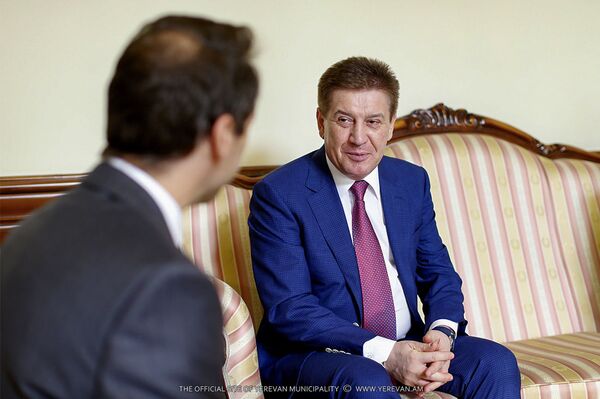 Москва является надежным партнером для Еревана — Айк Марутян - Sputnik Армения