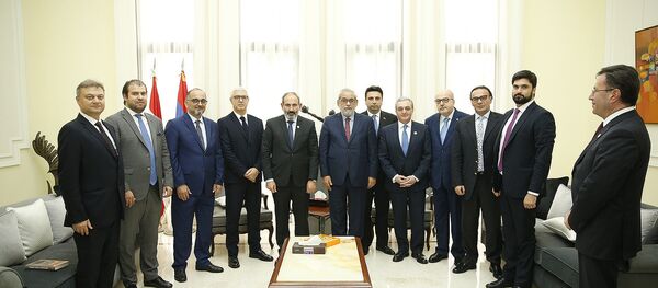 Никол Пашинян встретился с представителями традиционных армянских партий Ливана Никол Пашинян встретился с представителями традиционных армянских партий Ливана - Sputnik Արմենիա