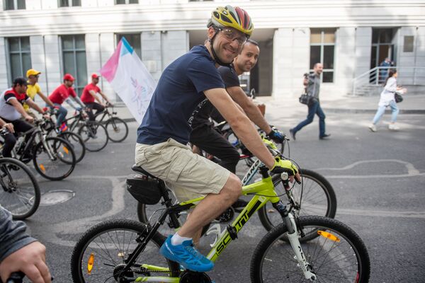 Айк Марутян на велопробеге «Я влюблен в тебя, Ереван» Айк Марутян на велопробеге «Я влюблен в тебя, Ереван» - Sputnik Արմենիա