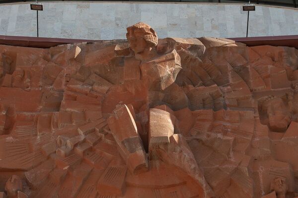 Барельефы Еревана Барельефы Еревана - Sputnik Армения