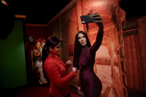 Восковая фигура Ким Кардашьян в музее мадам Тюссо в Нью-Дели, Индия - Sputnik Армения