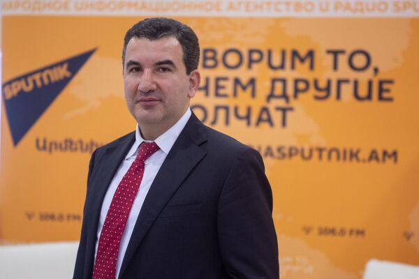 Что мешает россиянам пить больше армянского компота – поясняет Шабоян Что мешает россиянам пить больше армянского компота – поясняет Шабоян - Sputnik Армения