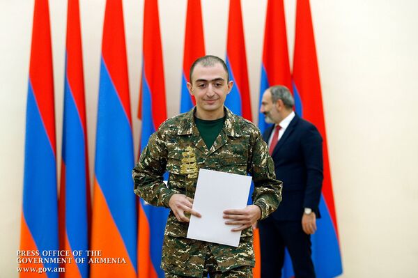 Блата больше нет: Пашинян вручил награды в IT-сфере студентам и школьникам Блата больше нет: Пашинян вручил награды в IT-сфере студентам и школьникам - Sputnik Армения