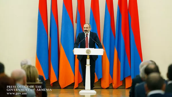 Врио премьер-министра Никол Пашинян на церемонии вручения гос.наград в сфере ИТ (23 октября 2018). Еревaн - Sputnik Армения