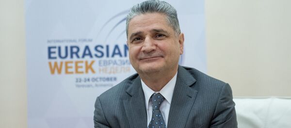 Эксклюзивное интервью председателя Коллегии ЕЭК Тиграна Саркисяна агенству Sputnik Армения (23 октября 2018). Еревaн Эксклюзивное интервью председателя Коллегии ЕЭК Тиграна Саркисяна агенству Sputnik Армения (23 октября 2018). Еревaн - Sputnik Արմենիա