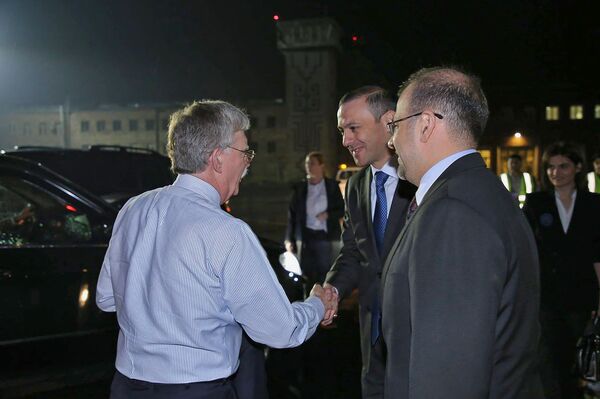 Советник президента США по безопасности Джон Болтон прибыл в Армению (25 октября 2018). Еревaн - Sputnik Արմենիա