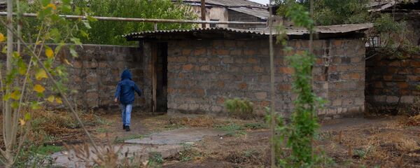 Средняя школа имени Тиграна Меца села Птхунк Средняя школа имени Тиграна Меца села Птхунк - Sputnik Արմենիա