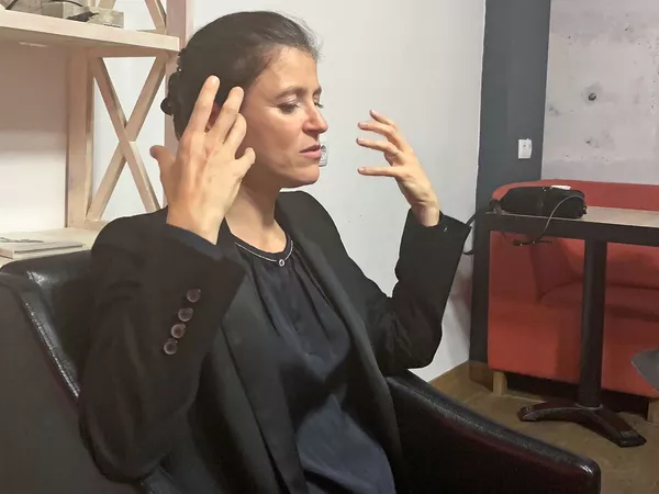 Вау, я женщина, или Что-то интересное от дирижера Деборы Вальдман в Армении Вау, я женщина, или Что-то интересное от дирижера Деборы Вальдман в Армении - Sputnik Армения