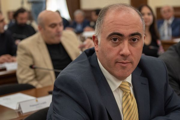 Два Саркисяна плюс еще двое: кто стал замом мэра Еревана Айка Марутяна и за какие заслуги - Sputnik Армения