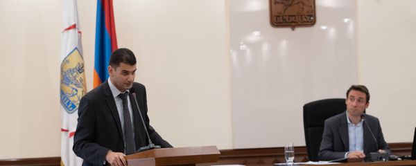 Первый заместитель мэра Еревана Грачья Саркисян - Sputnik Армения