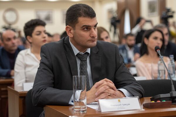 Первый заместитель мэра Еревана Грачья Саркисян - Sputnik Արմենիա