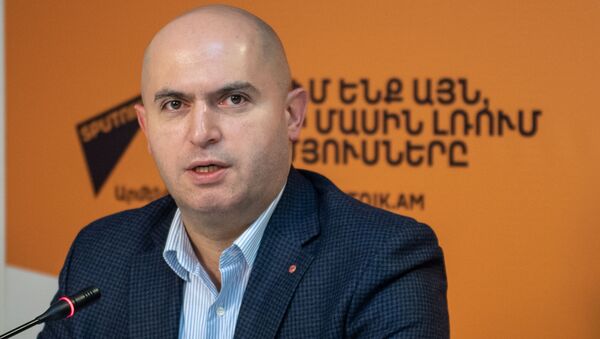 Армен Ашотян (30 октября 2018). Ереван - Sputnik Армения