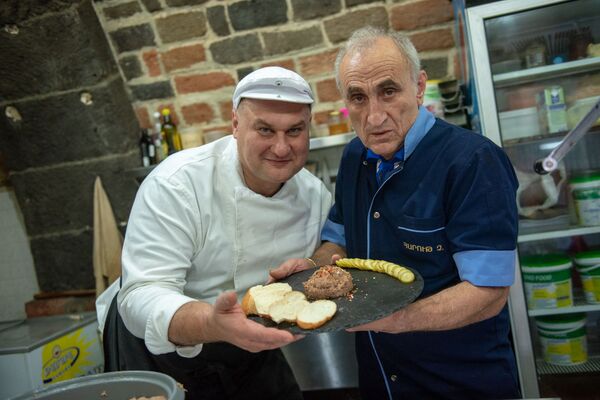 Армяне – феноменальный народ, они держат свою кухню в секрете: российский шеф возмущен - Sputnik Армения