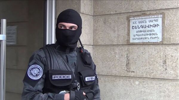 Начальник собеса не одолел ереванского пенсионера: полиция задержала взяточника Начальник собеса не одолел ереванского пенсионера: полиция задержала взяточника - Sputnik Армения