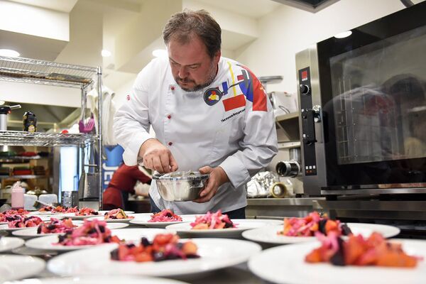 Թավշյա էր, դարձավ գաստրոնոմիական. Yerevan Food Fest–ի «հեղափոխական» ավարտը Թավշյա էր, դարձավ գաստրոնոմիական. Yerevan Food Fest–ի «հեղափոխական» ավարտը - Sputnik Արմենիա