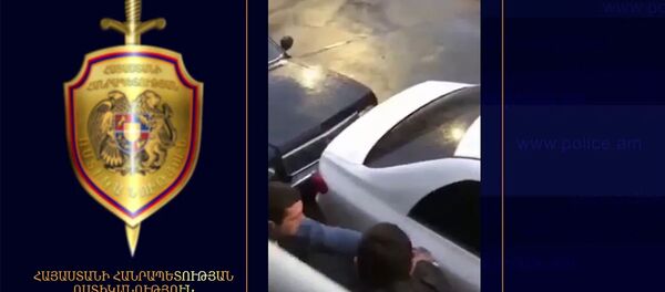 Ոստիկանները բերման են ենթարկել, այպես ասած, «օրենքով գող» Մերաբ Քալաշովին Ոստիկանները բերման են ենթարկել, այպես ասած, «օրենքով գող» Մերաբ Քալաշովին - Sputnik Արմենիա